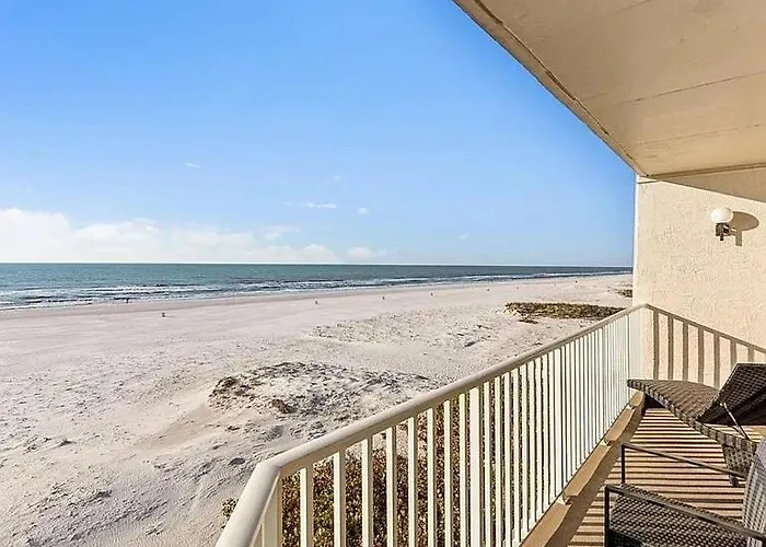 Apartment Newly Reno Beachfront Escape I Steps To *