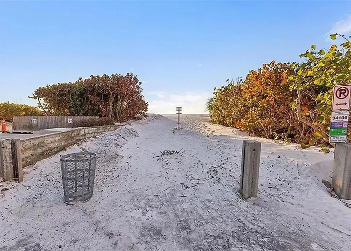 Apartment Newly Reno Beachfront Escape I Steps To *