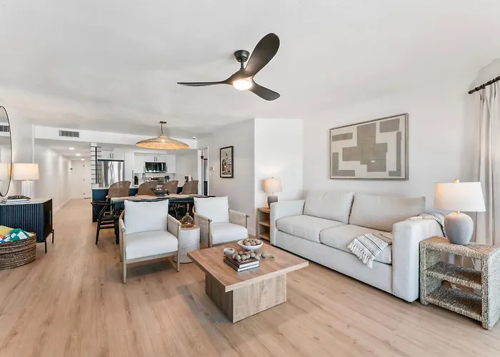 Newly Reno Beachfront Escape I Steps To Apartment *