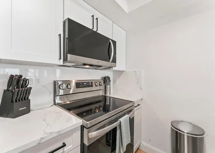 Apartment Newly Reno Beachfront Escape I Steps To *