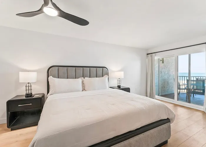 Apartment Newly Reno Beachfront Escape I Steps To *