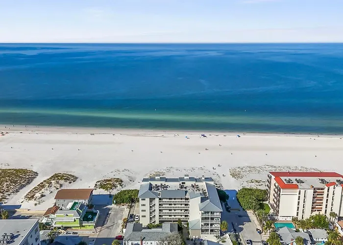 Newly Reno Beachfront Escape I Steps To